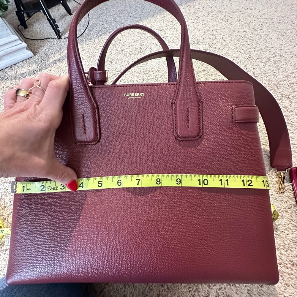 Burberry Crimson Banner HHL Bag - Picture 13 of 15